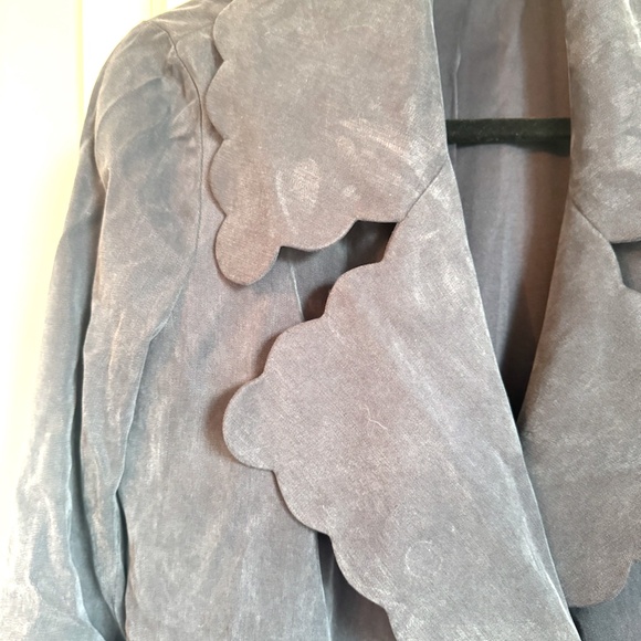 Club Monaco Frederrika Scalloped Navy Blue Trench Coat. Size Medium - Picture 8 of 10